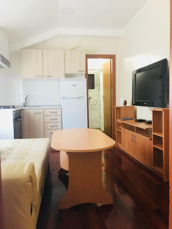 Cezarji Apartments Vidovic المظهر الخارجي الصورة